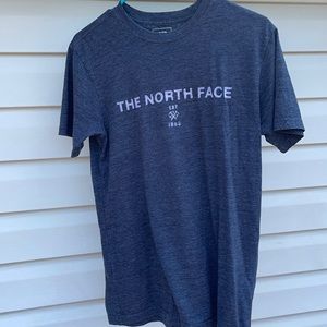 North Face grey T-shirt